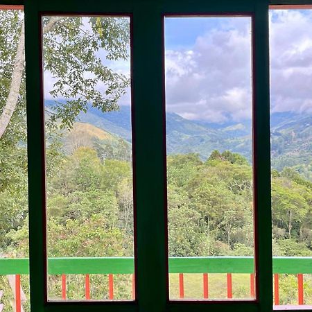 Hostal Bamboo Salento Luaran gambar